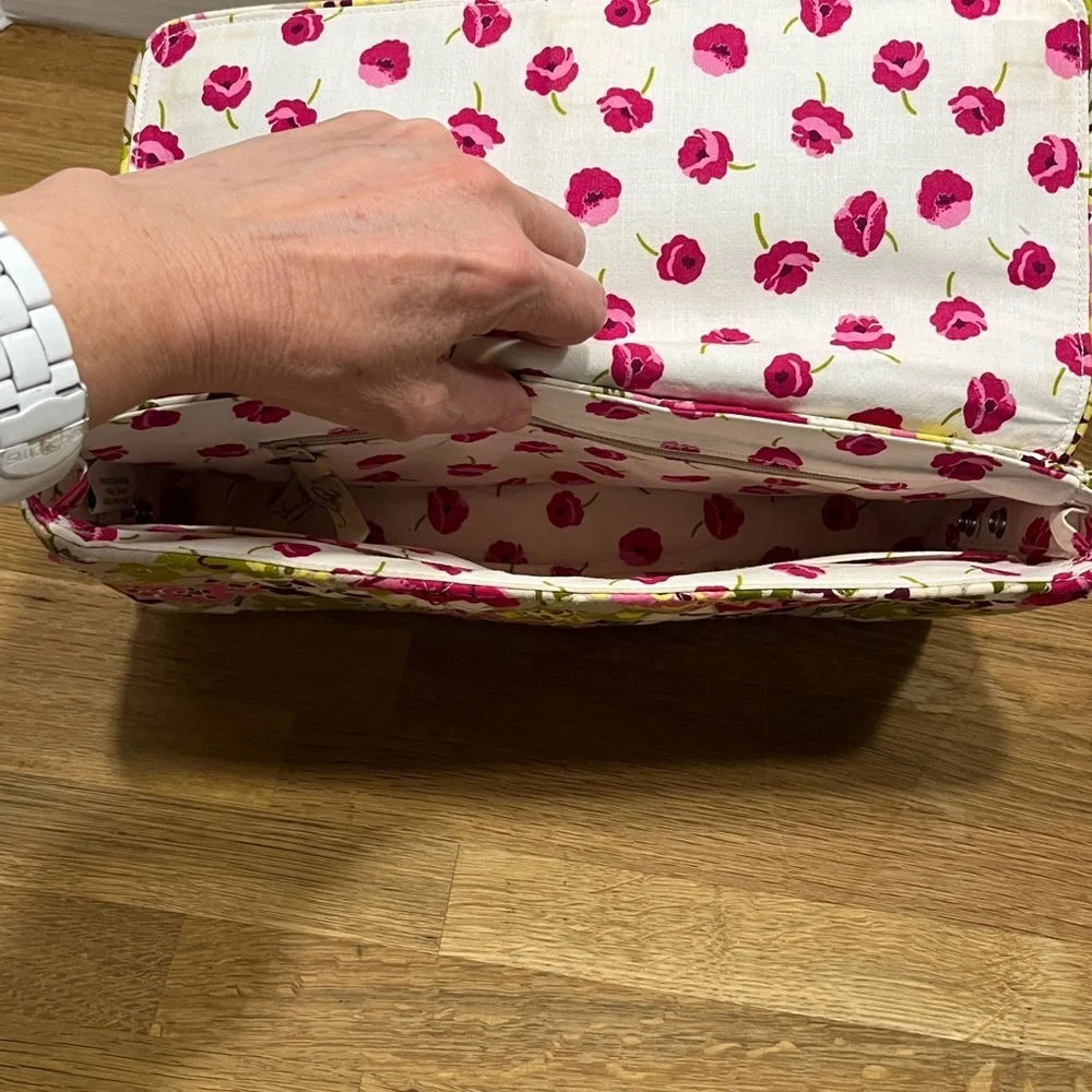 Vera Bradley gently used